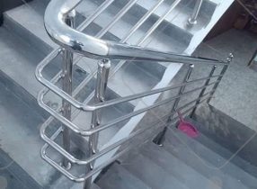 Lan can cầu thang inox Phước Bảo